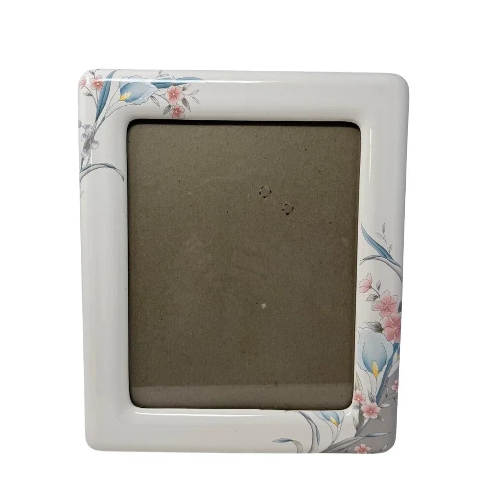 Vintage Porcelain Floral Photo Frame Cottage Country‎ Style Holds 8x10